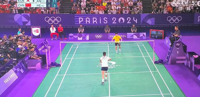 在不和諧的 在不和諧的