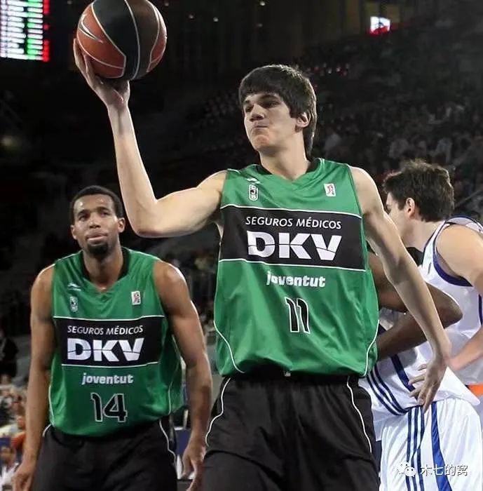 一位成員的 一位成員的